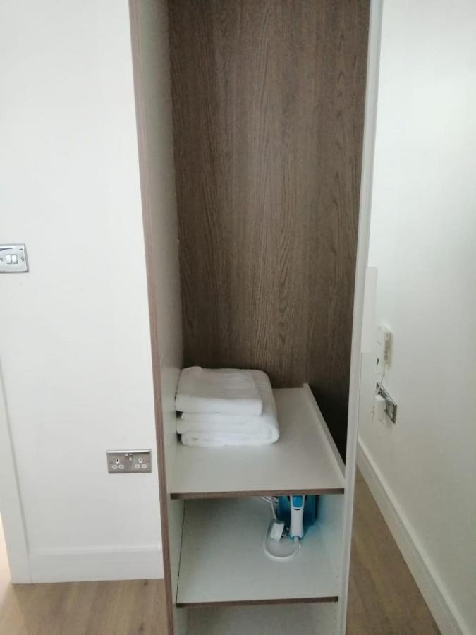 Apartment No 8 - Stay In Style In The Heart Of The Cathedral City. Truro Exterior foto