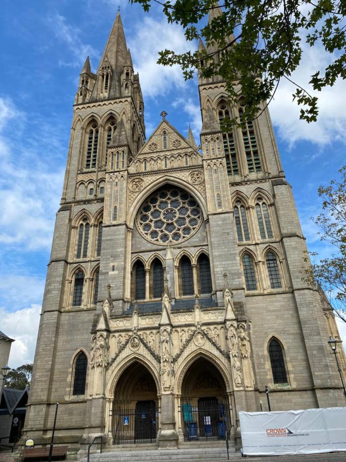 Apartment No 8 - Stay In Style In The Heart Of The Cathedral City. Truro Exterior foto