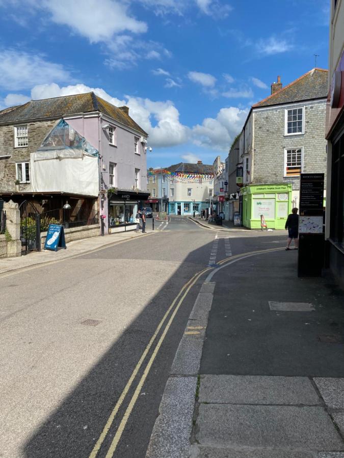 Apartment No 8 - Stay In Style In The Heart Of The Cathedral City. Truro Exterior foto