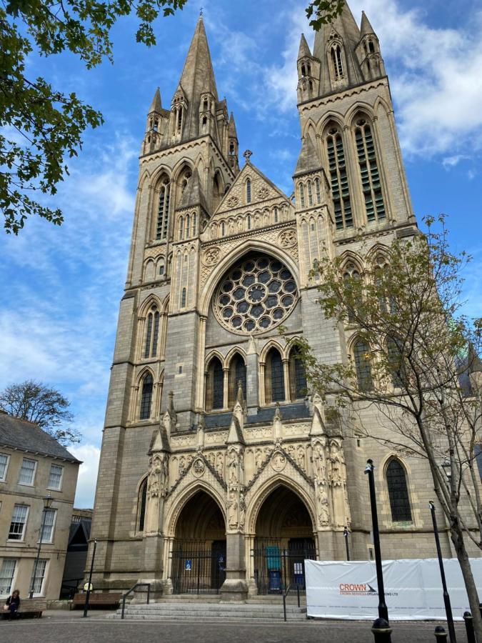 Apartment No 8 - Stay In Style In The Heart Of The Cathedral City. Truro Exterior foto