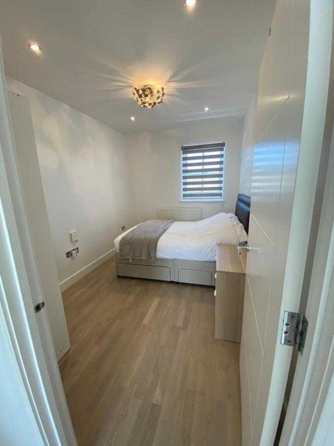 Apartment No 8 - Stay In Style In The Heart Of The Cathedral City. Truro Exterior foto
